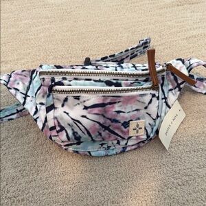 NWT Tie-Dye Fanny Pack with Zipper Pockets